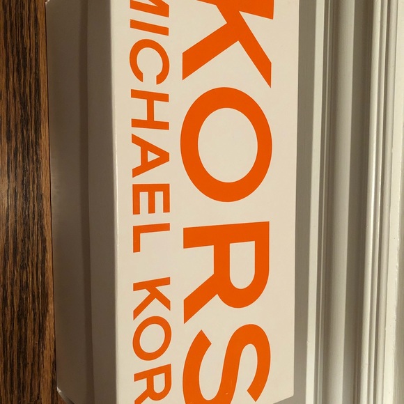 Michael Kors sandals - Picture 3 of 4